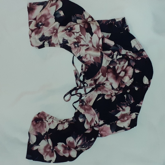 Honey Punch Tops - Honey Punch Floral Off Shoulder Crop Top